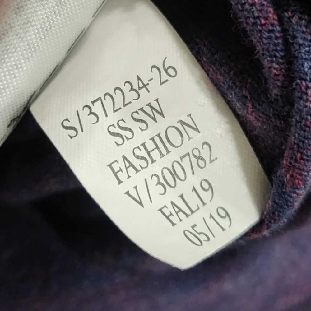 BANANA REPUBLIC Purple Tshirt - Picture 4 of 4